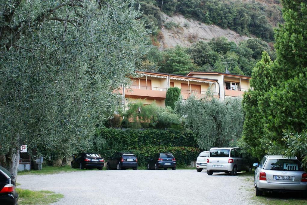 Apartament Luna Wifi Free - Malcesine Esterno foto